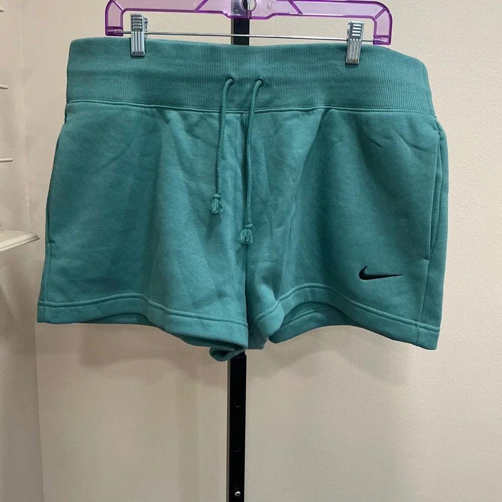 Nike Phoenix Fleece High Rise Loose Shorts Green Bicoastal XL NWT FD1409-361